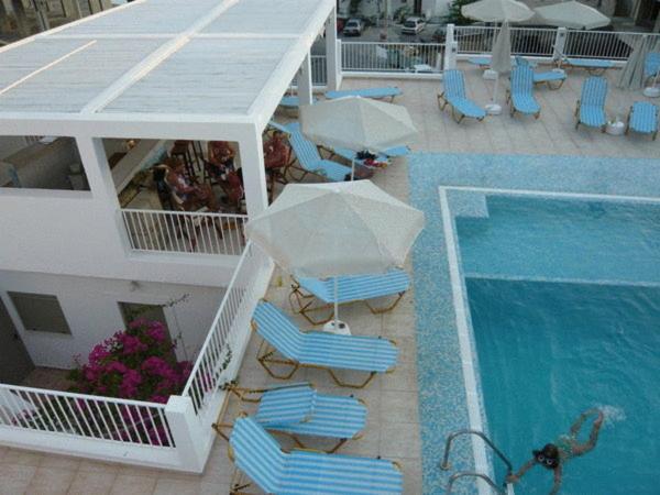 Glaros Hotel Apartment Agia Galini  Exterior photo