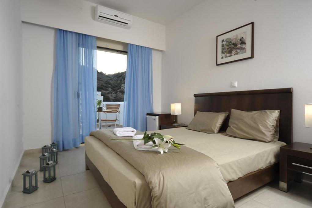 Glaros Hotel Apartment Agia Galini  Exterior photo