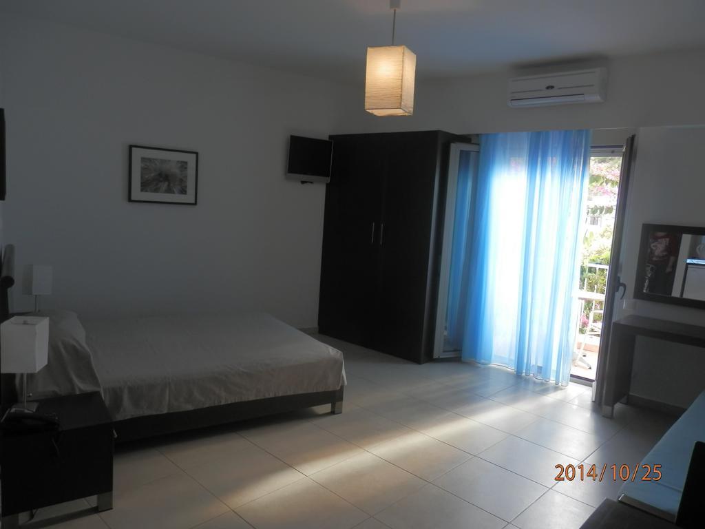 Glaros Hotel Apartment Agia Galini  Room photo